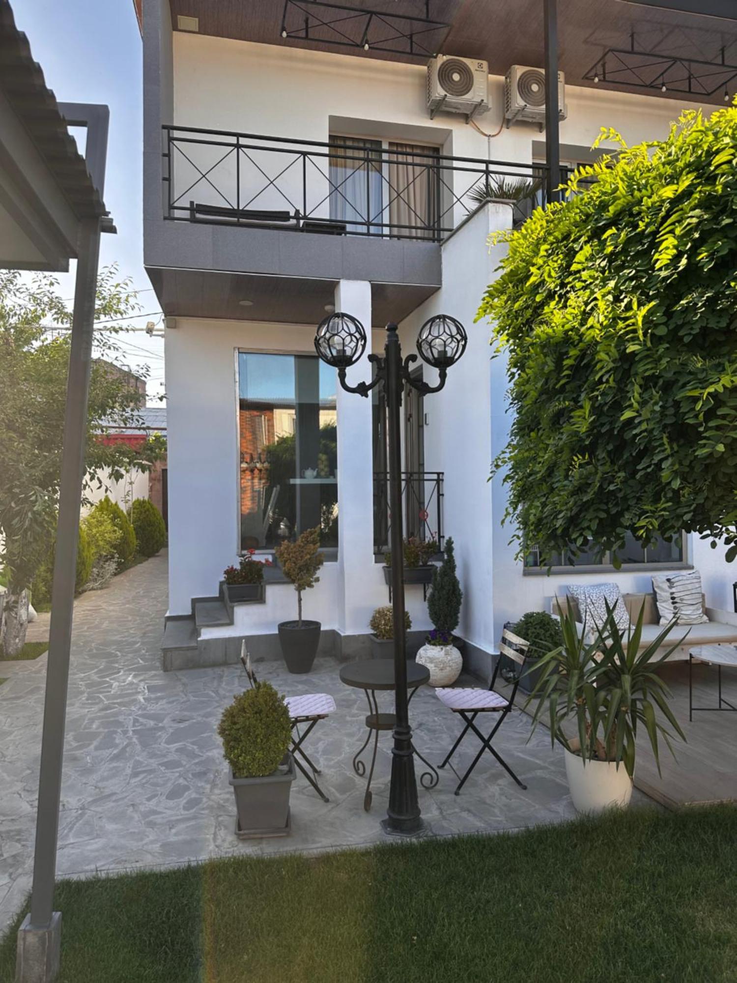 Garden Lounge Hotel Jereván Kültér fotó